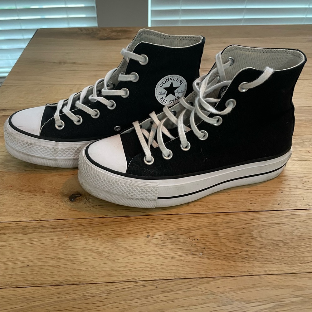 Womens Converse Lift